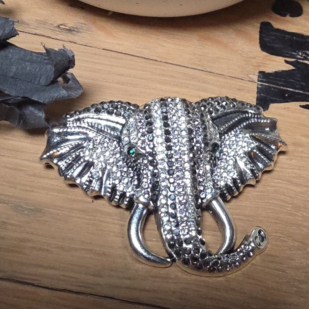 New! Jeweled Elephant Statement Brooch Pin Unisex Men Women Jacket Coat Blazer